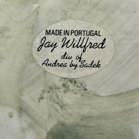 Grape leaf Bowl By Jay Willfred - Picture 5 of 5